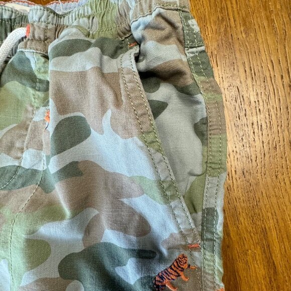 MINI BODEN Embroidered Camo Shorts Boys 9Y 9 134cm African Animals Short Boy - Picture 4 of 9